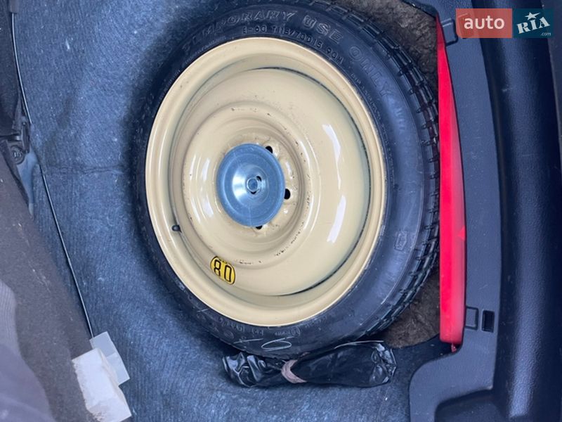 Седан Mazda 3 2009 в Ромнах