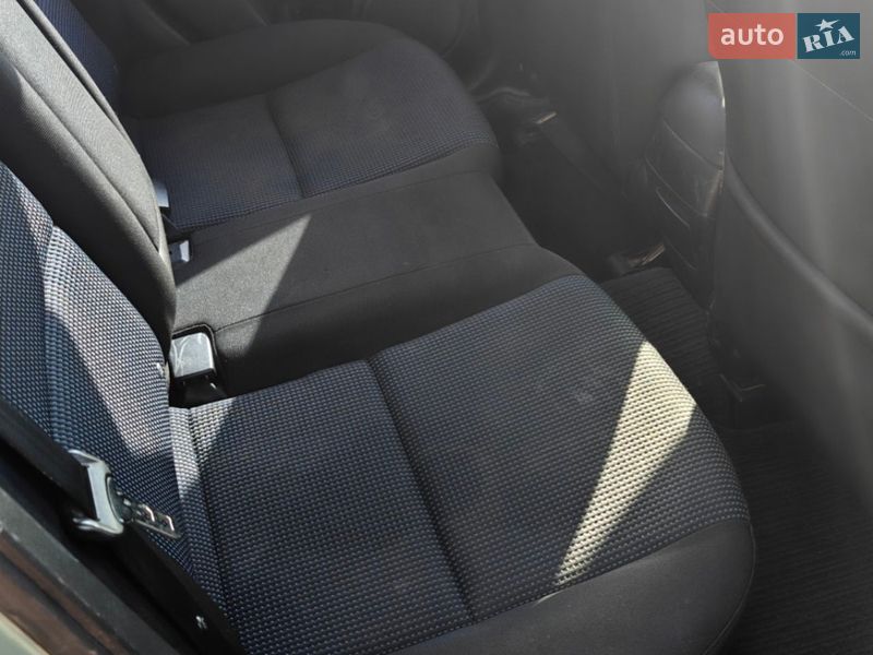 Хетчбек Mazda 3 2004 в Василькові