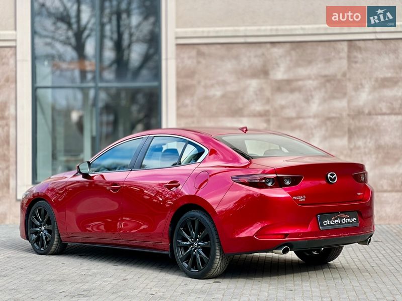 Седан Mazda 3 2018 в Николаеве