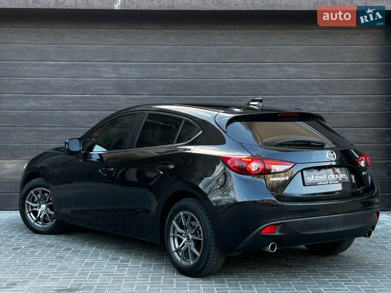 Хэтчбек Mazda 3 2014 в Николаеве