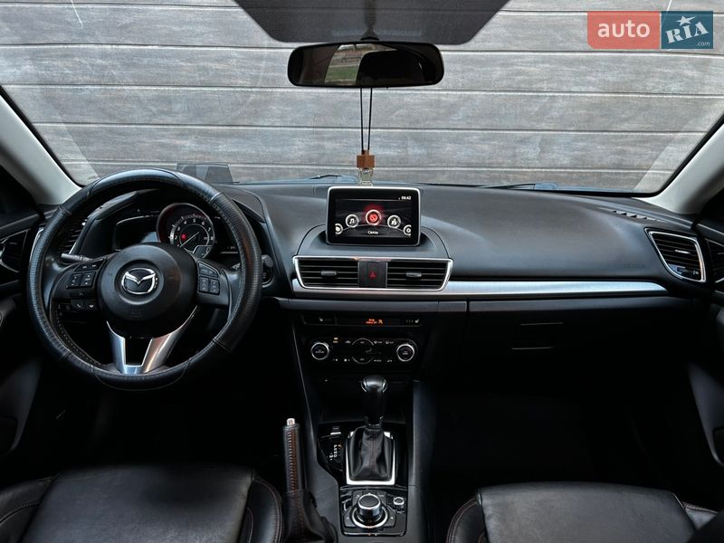 Хэтчбек Mazda 3 2014 в Николаеве
