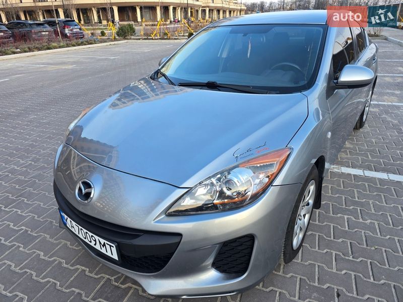 Седан Mazda 3 2012 в Киеве