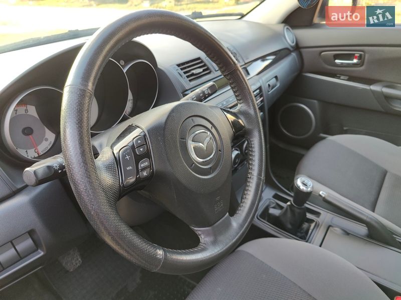 Хэтчбек Mazda 3 2008 в Киеве