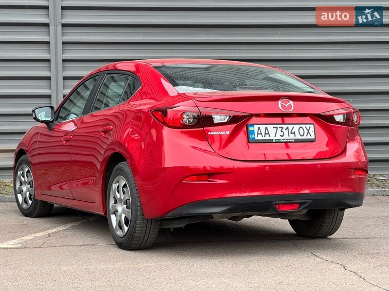 Седан Mazda 3 2015 в Сумах