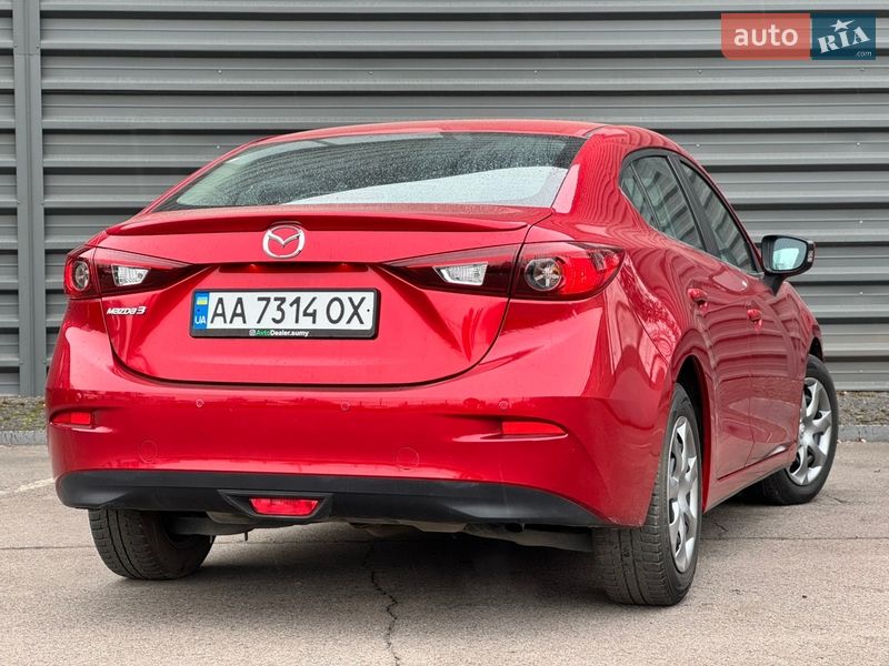 Седан Mazda 3 2015 в Сумах