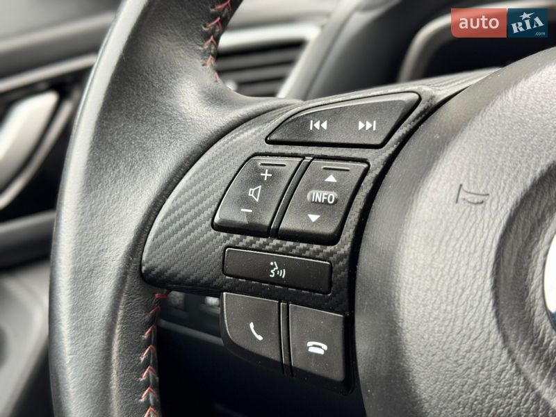 Седан Mazda 3 2015 в Сумах