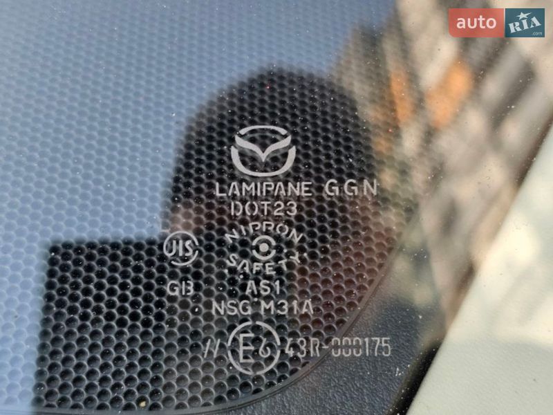 Седан Mazda 3 2014 в Киеве фото 34 Седан Mazda 3 2014 в Киеве