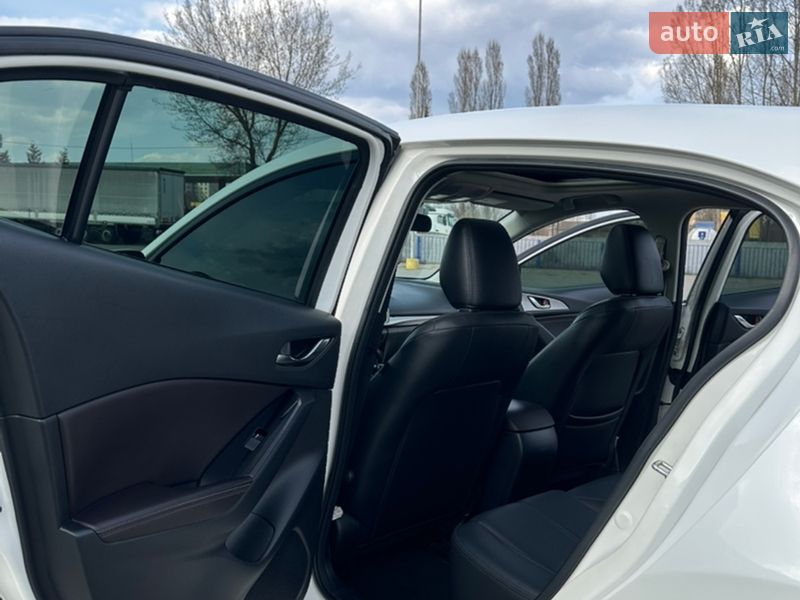 Хетчбек Mazda 3 2018 в Ковелі фото 18 Хетчбек Mazda 3 2018 в Ковелі