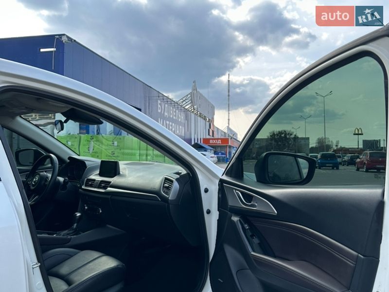 Хетчбек Mazda 3 2018 в Ковелі фото 29 Хетчбек Mazda 3 2018 в Ковелі