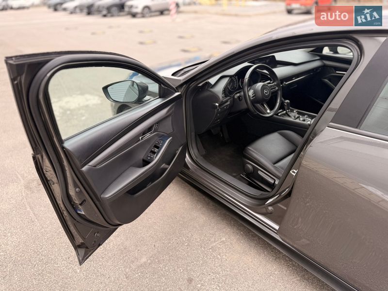 Седан Mazda 3 2018 в Дніпрі фото 6 Седан Mazda 3 2018 в Дніпрі