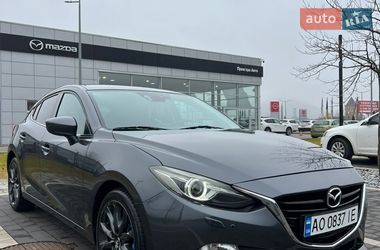 Хетчбек Mazda 3 2015 в Мукачевому