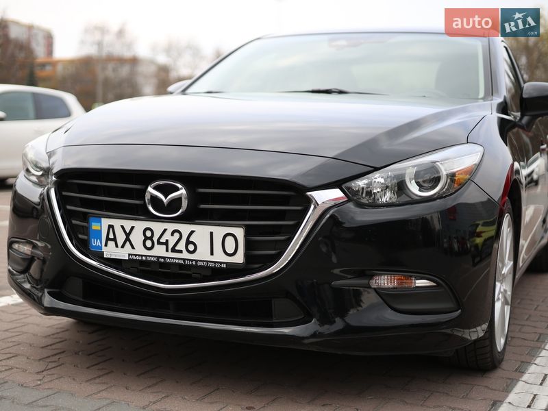 Седан Mazda 3 2017 в Львові