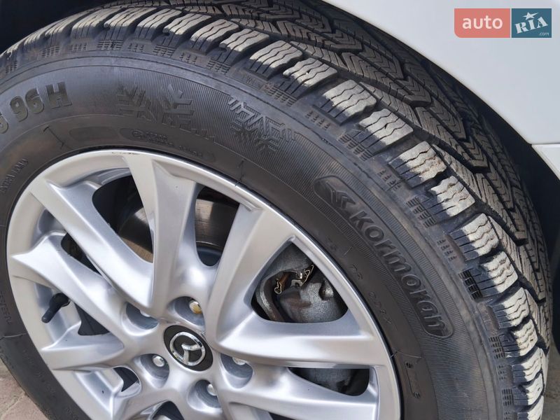 Хэтчбек Mazda 3 2016 в Виннице фото 18 Хэтчбек Mazda 3 2016 в Виннице