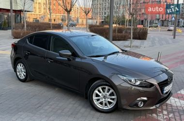Седан Mazda 3 2014 в Киеве