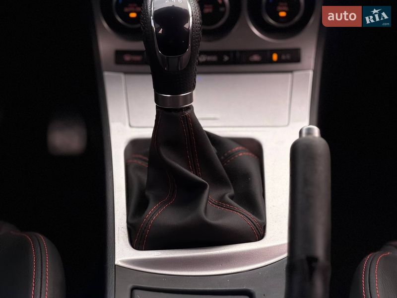 Хэтчбек Mazda 3 2010 в Кривом Роге