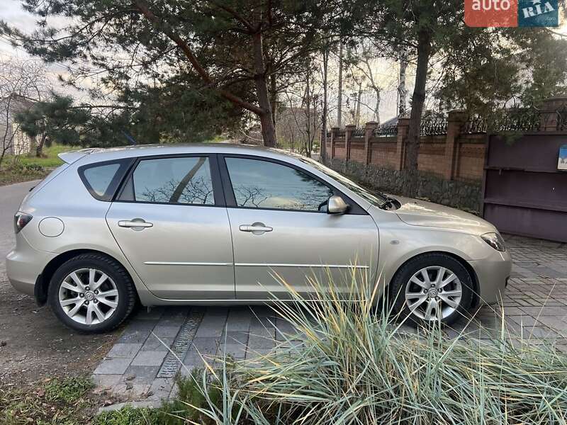 Хетчбек Mazda 3 2008 в Дніпрі