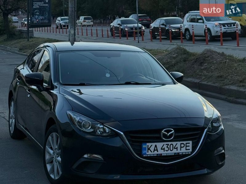 Седан Mazda 3 2014 в Киеве