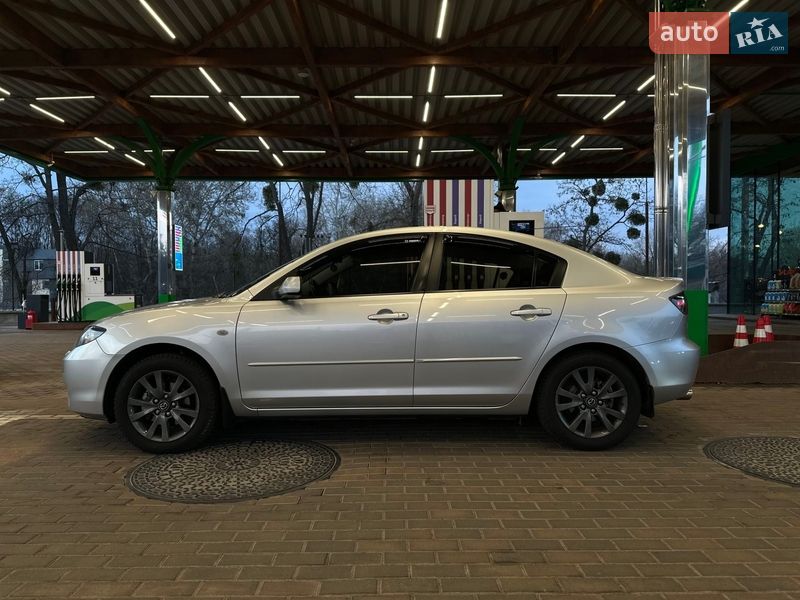Седан Mazda 3 2008 в Киеве