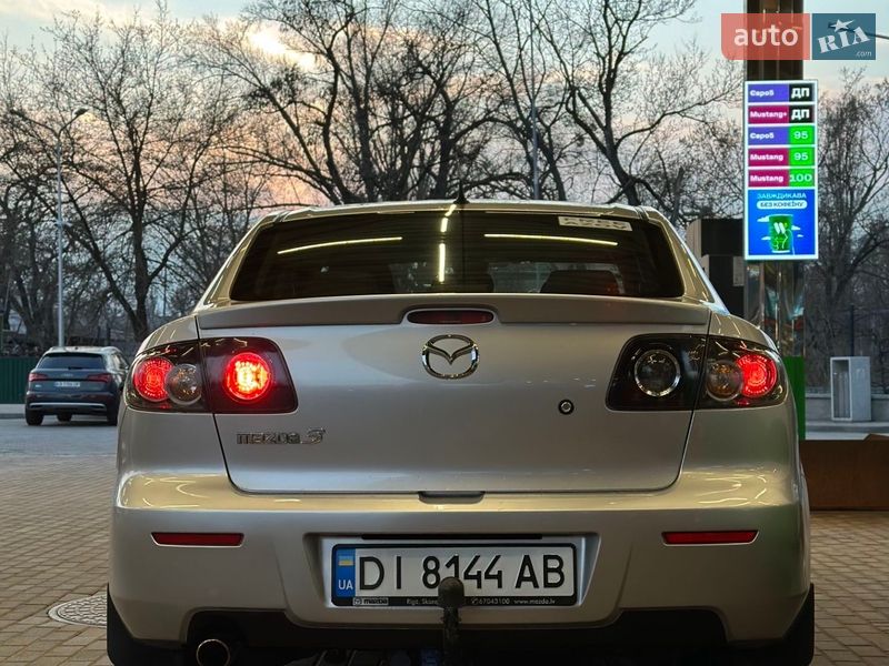 Седан Mazda 3 2008 в Киеве