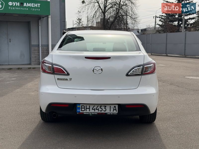 Седан Mazda 3 2011 в Киеве фото 7 Седан Mazda 3 2011 в Киеве