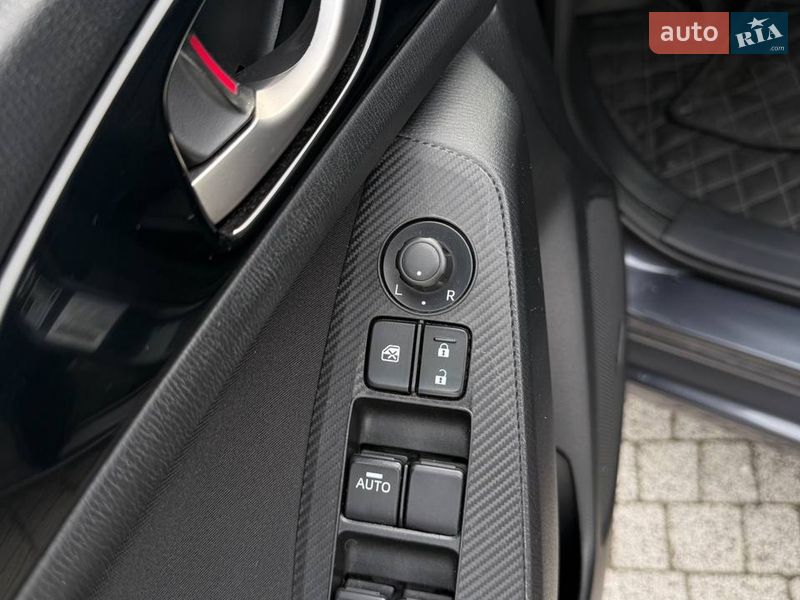 Седан Mazda 3 2016 в Львове фото 18 Седан Mazda 3 2016 в Львове