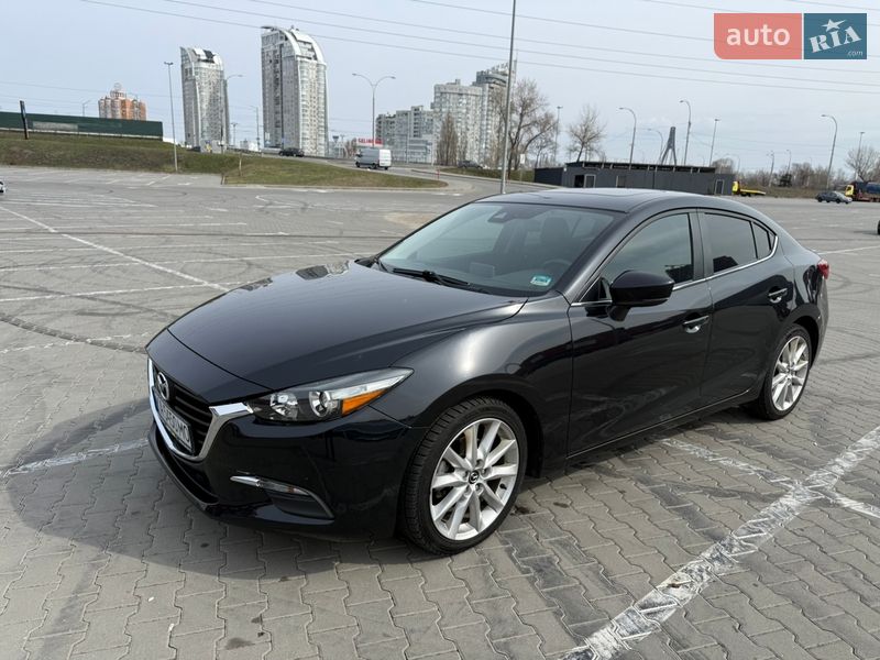 Седан Mazda 3 2017 в Киеве