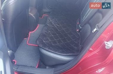 Седан Mazda 3 2018 в Валках