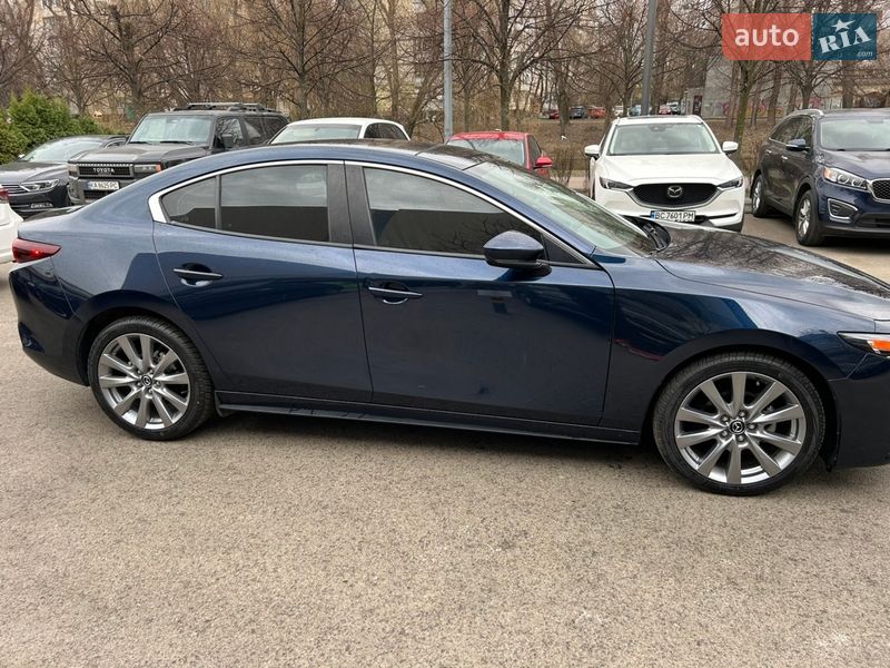 Седан Mazda 3 2022 в Києві