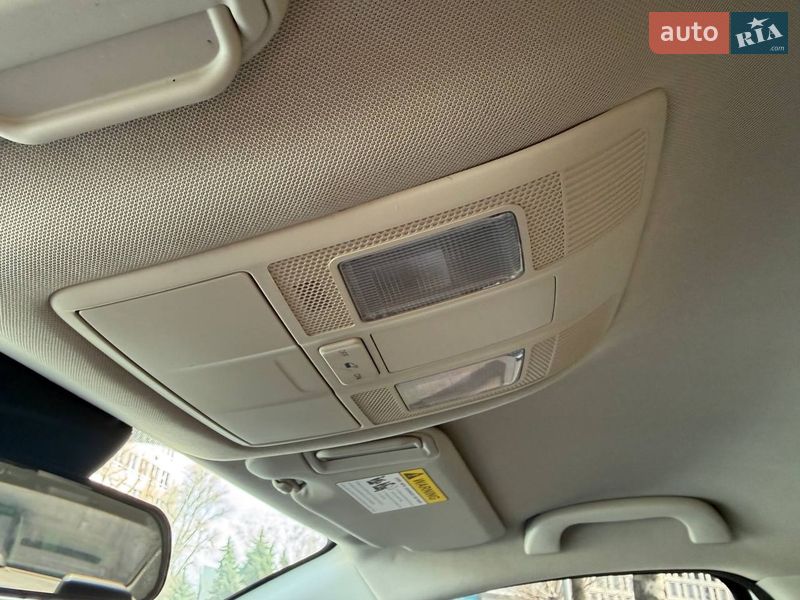 Седан Mazda 3 2018 в Днепре