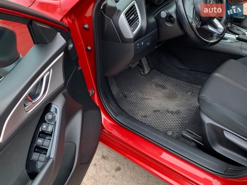 Хэтчбек Mazda 3 2017 в Чернигове фото 9 Хэтчбек Mazda 3 2017 в Чернигове