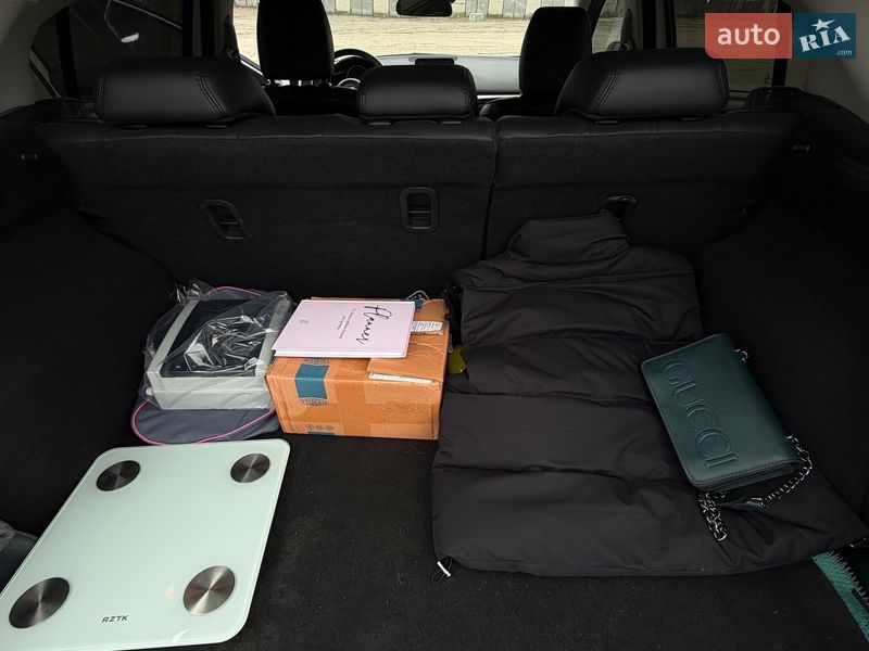 Хэтчбек Mazda 3 2018 в Новой Одессе фото 22 Хэтчбек Mazda 3 2018 в Новой Одессе