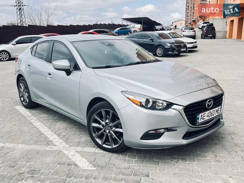 Седан Mazda 3 2018 в Дніпрі фото 2 Седан Mazda 3 2018 в Дніпрі