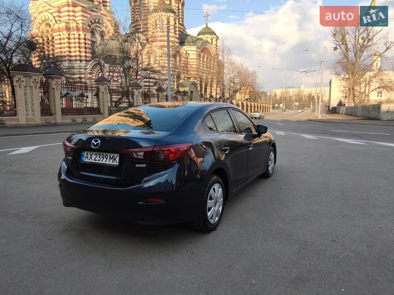 Седан Mazda 3 2017 в Харькове