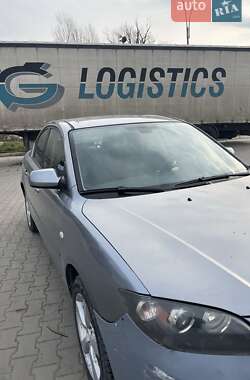 Седан Mazda 3 2004 в Чернівцях