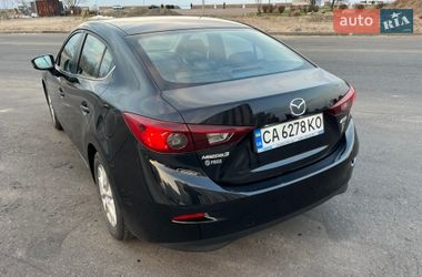 Седан Mazda 3 2015 в Черкассах