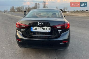 Седан Mazda 3 2015 в Черкассах