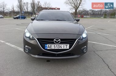 Седан Mazda 3 2013 в Днепре