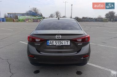 Седан Mazda 3 2013 в Днепре