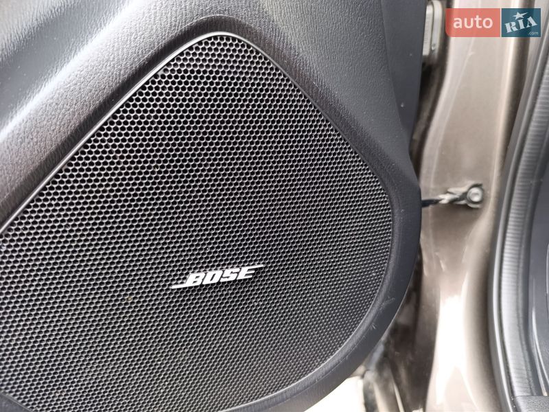 Седан Mazda 3 2013 в Днепре