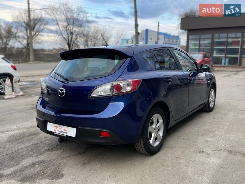 Хэтчбек Mazda 3 2009 в Киеве