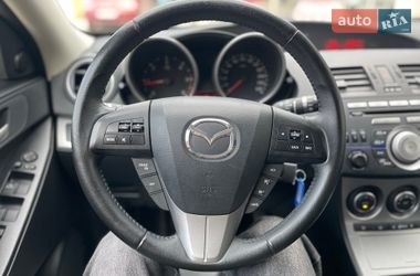 Хэтчбек Mazda 3 2009 в Киеве
