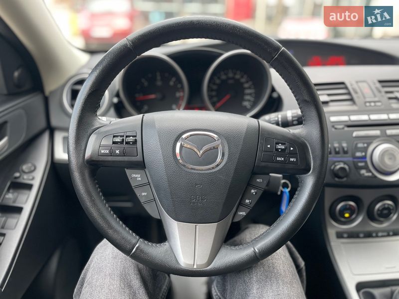 Хэтчбек Mazda 3 2009 в Киеве
