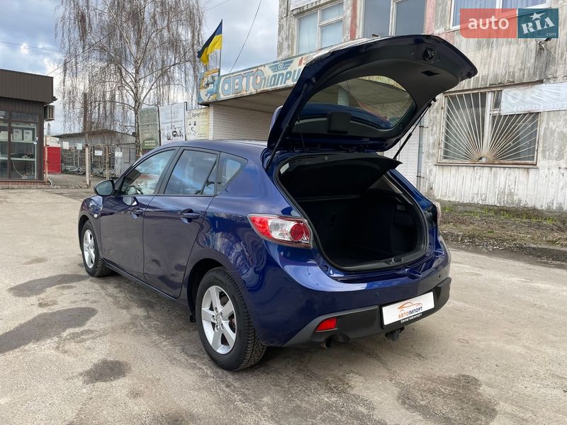 Хэтчбек Mazda 3 2009 в Киеве