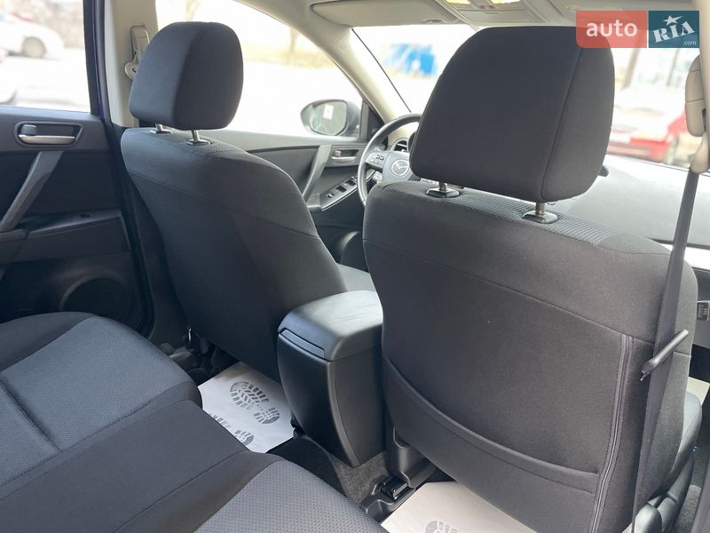 Хэтчбек Mazda 3 2009 в Киеве