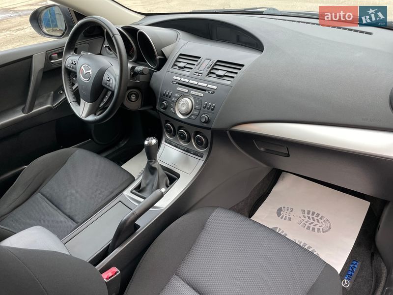 Хэтчбек Mazda 3 2009 в Киеве