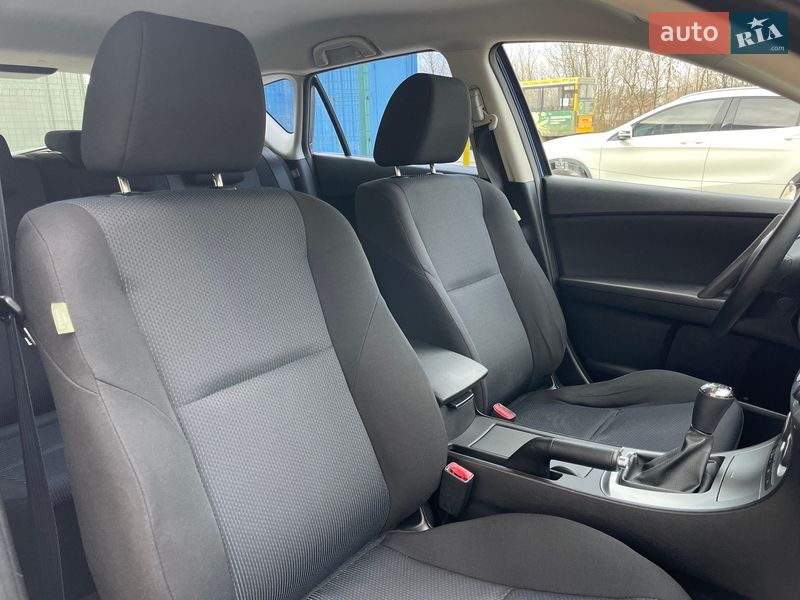 Хэтчбек Mazda 3 2009 в Киеве
