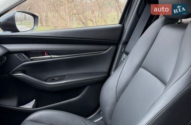 Седан Mazda 3 2024 в Днепре