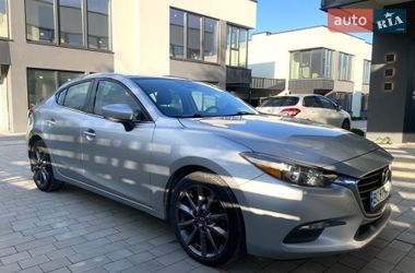 Седан Mazda 3 2017 в Львове