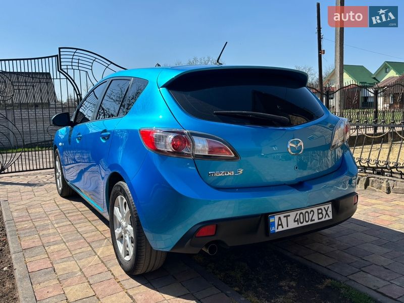 Хэтчбек Mazda 3 2009 в Калуше
