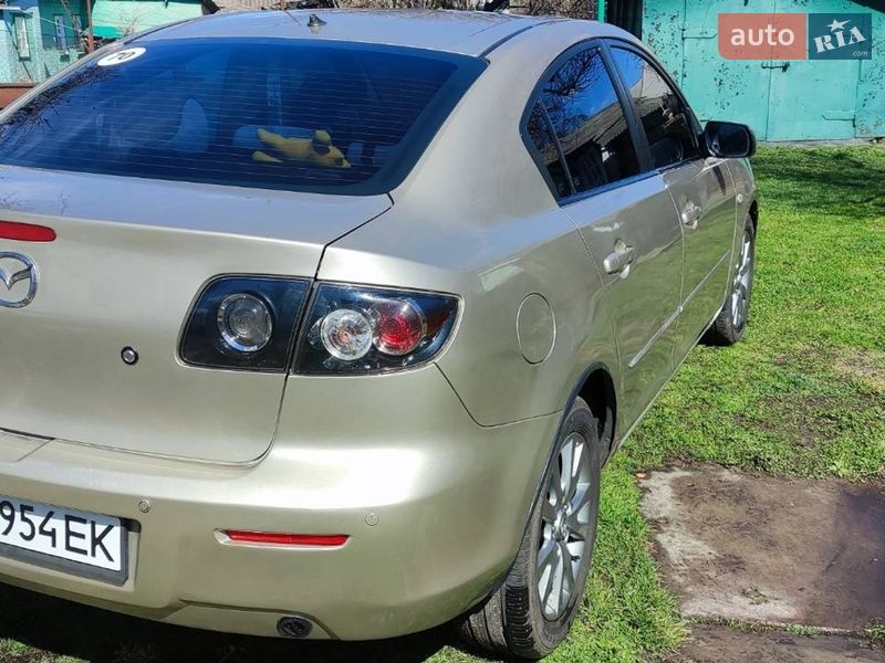 Седан Mazda 3 2006 в Прилуках